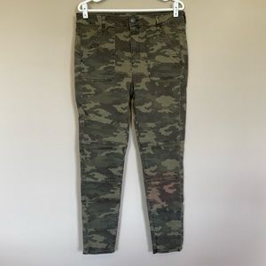 Womens’ American Eagle Camo Jeans